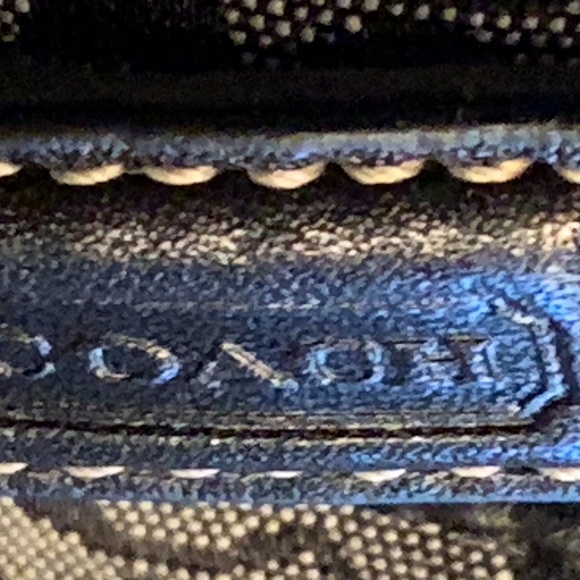 COACH SOHO MINI-SIGNITURE POUCH(NWT) BLACK - Picture 3 of 3